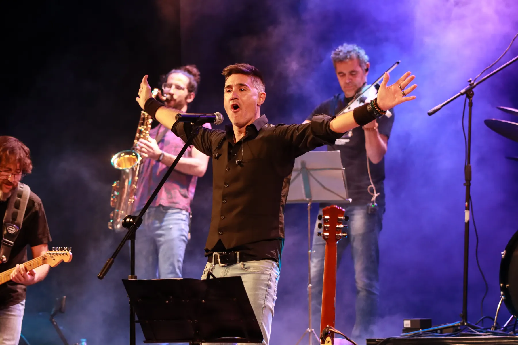 Fotografía de música en directo de Manialgara — selección 001