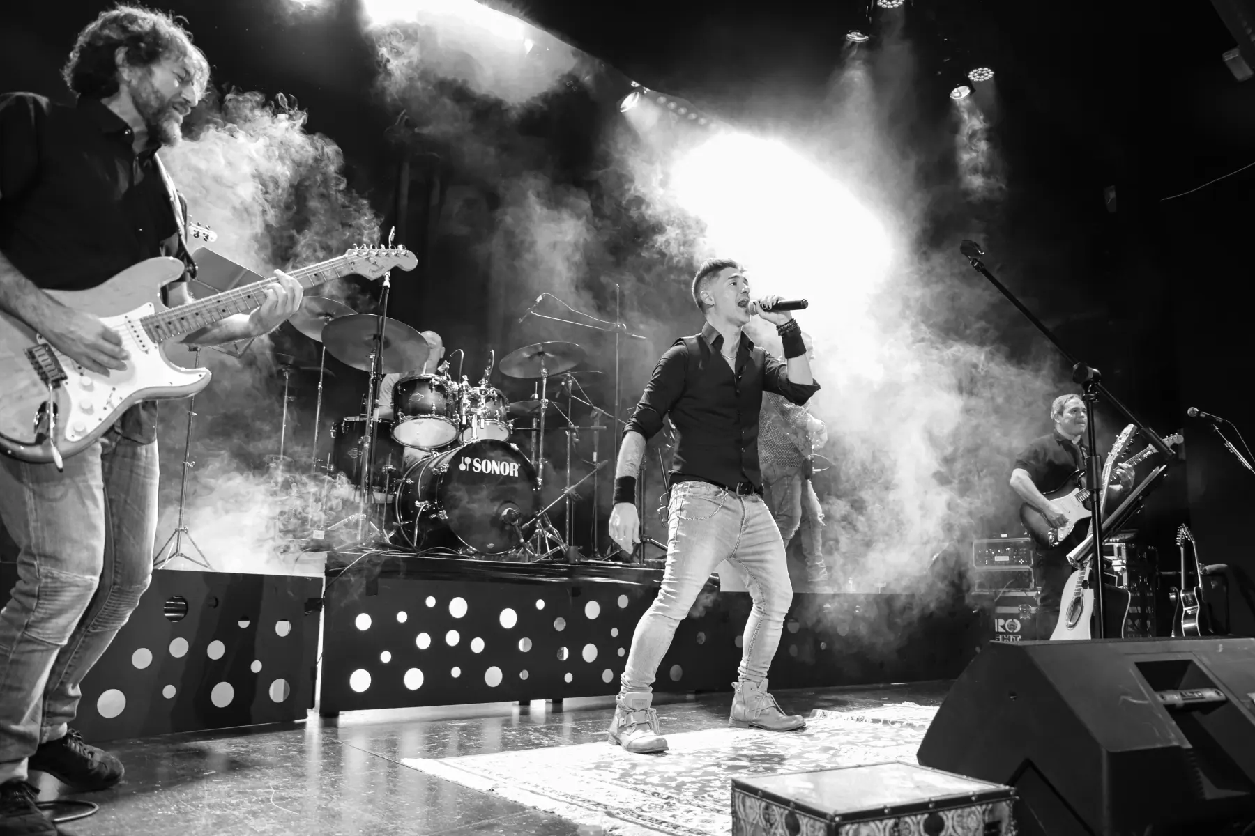 Fotografía de música en directo de Manialgara — selección 004