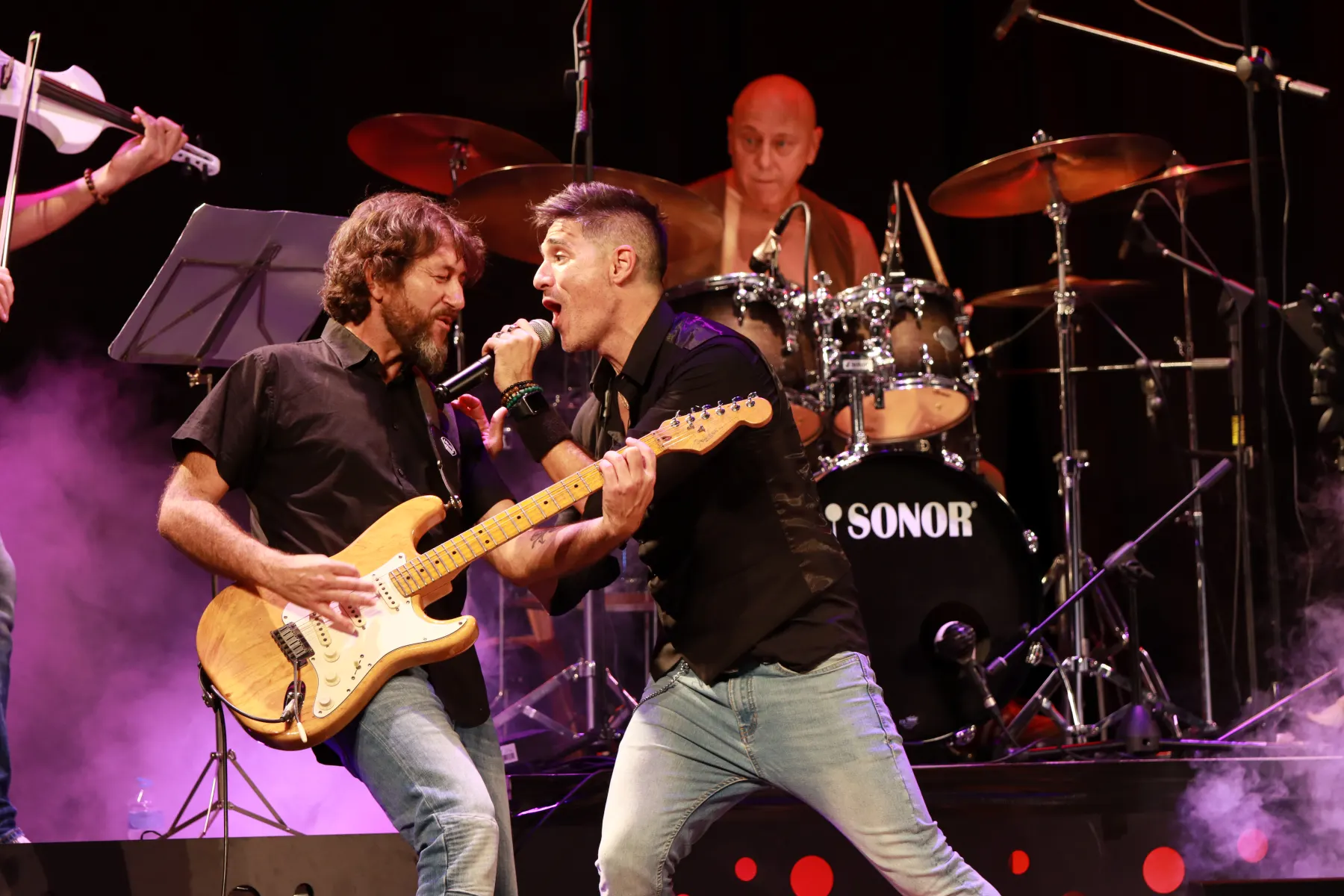 Fotografía de música en directo de Manialgara — selección 006