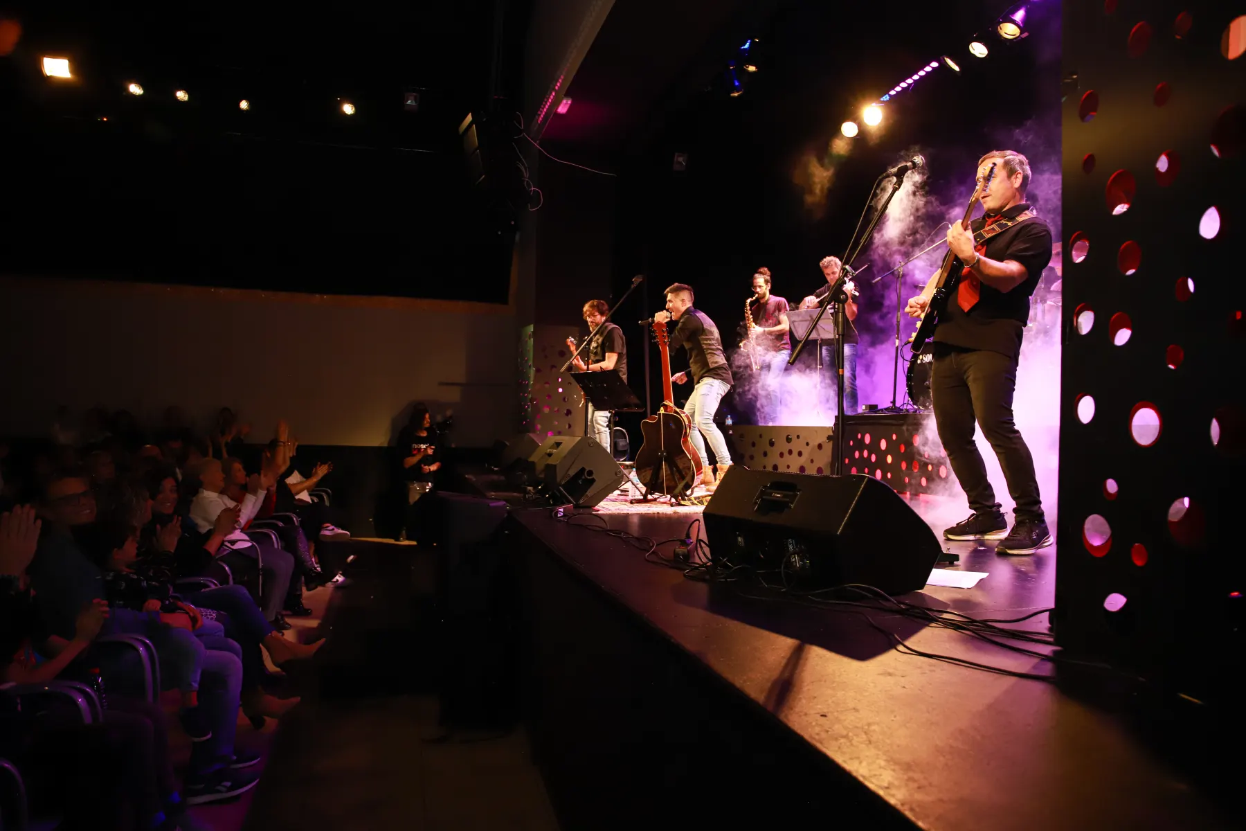 Fotografía de música en directo de Manialgara — selección 009