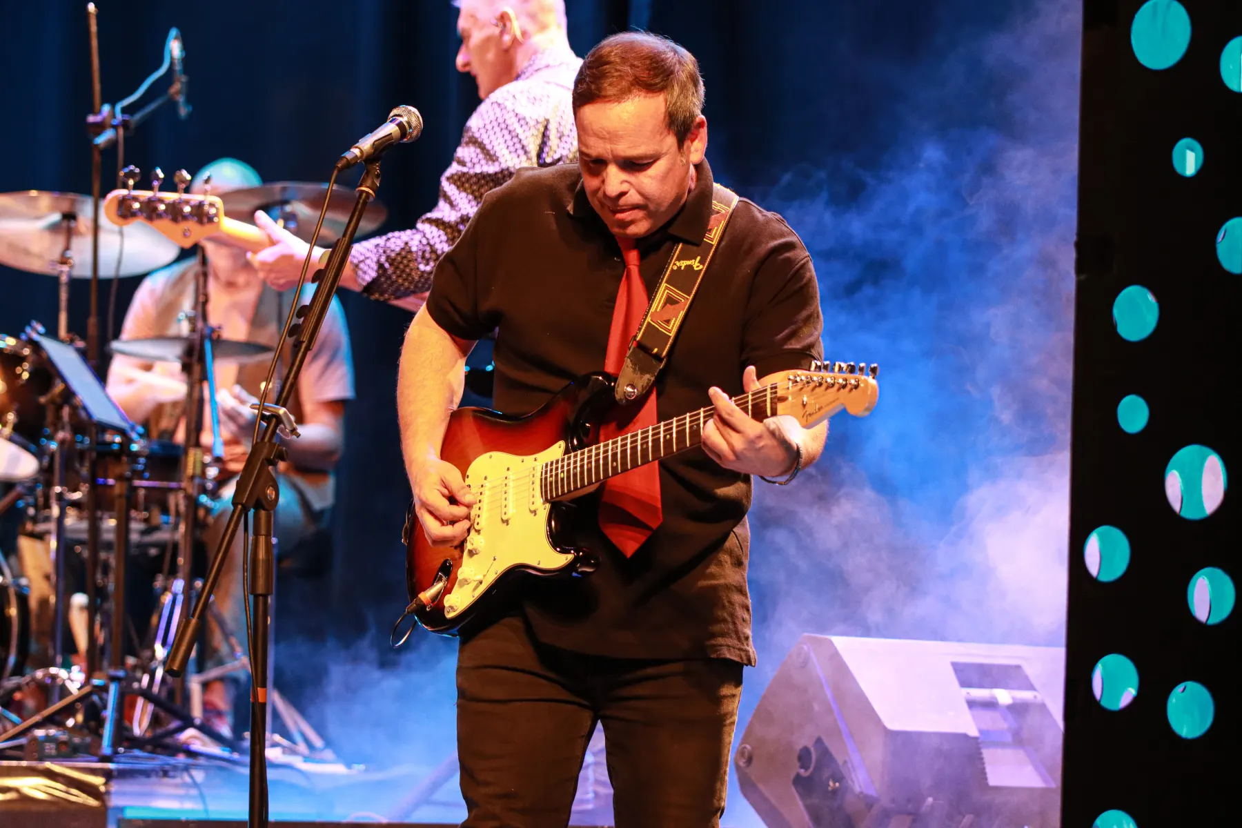 Fotografía de música en directo de Manialgara — selección 010